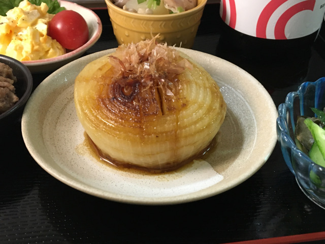 Grilled young onion with butter soy sauce on top